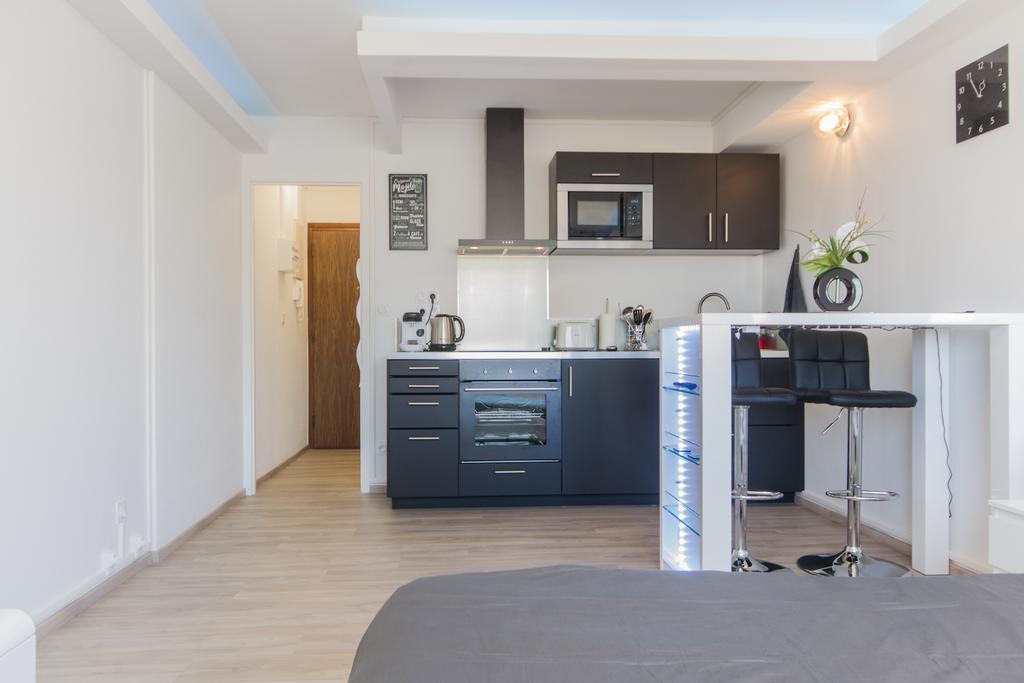 Sweethome Dijon - Black & White מראה חיצוני תמונה