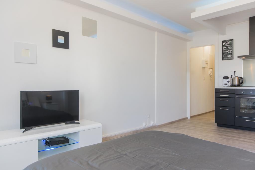 Sweethome Dijon - Black & White מראה חיצוני תמונה