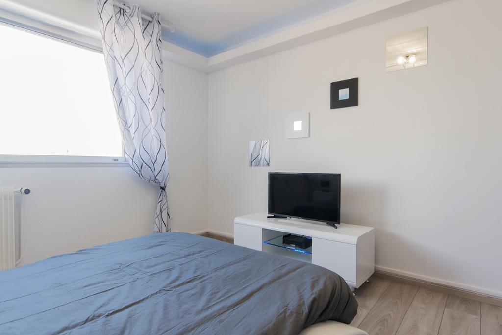 Sweethome Dijon - Black & White מראה חיצוני תמונה